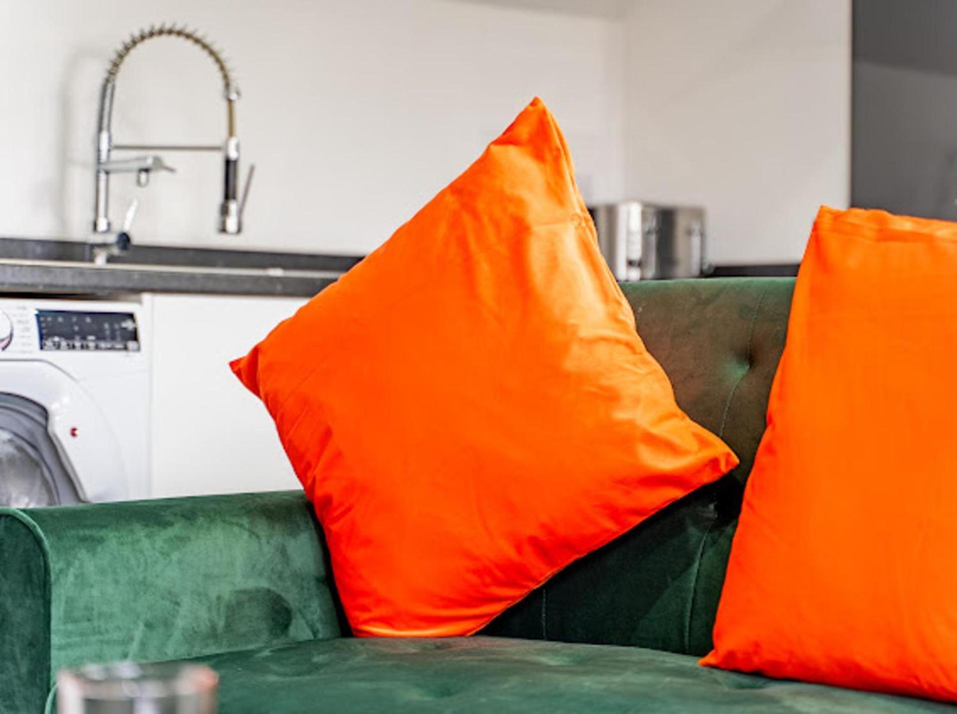 Cityview Birmingham Apartment Escape Bagian luar foto