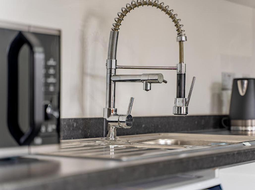 Cityview Birmingham Apartment Escape Bagian luar foto