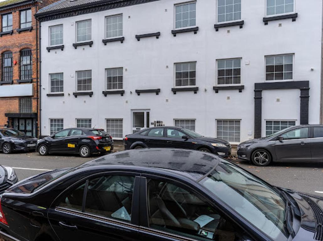 Cityview Birmingham Apartment Escape Bagian luar foto