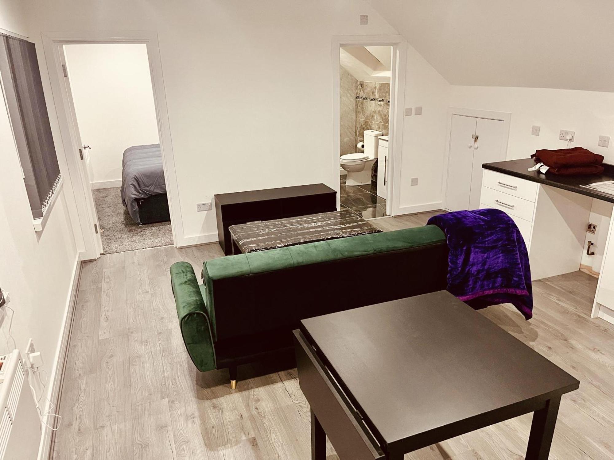 Cool Top Floor Apartment Very Near Birmingham Centre Bagian luar foto